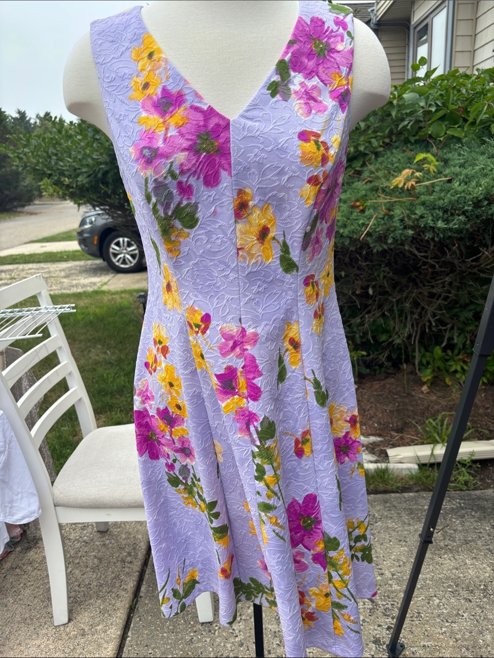 Liz Claiborne Lavender Floral V-Neck Midi Dress with Pink and Yellow Blooms